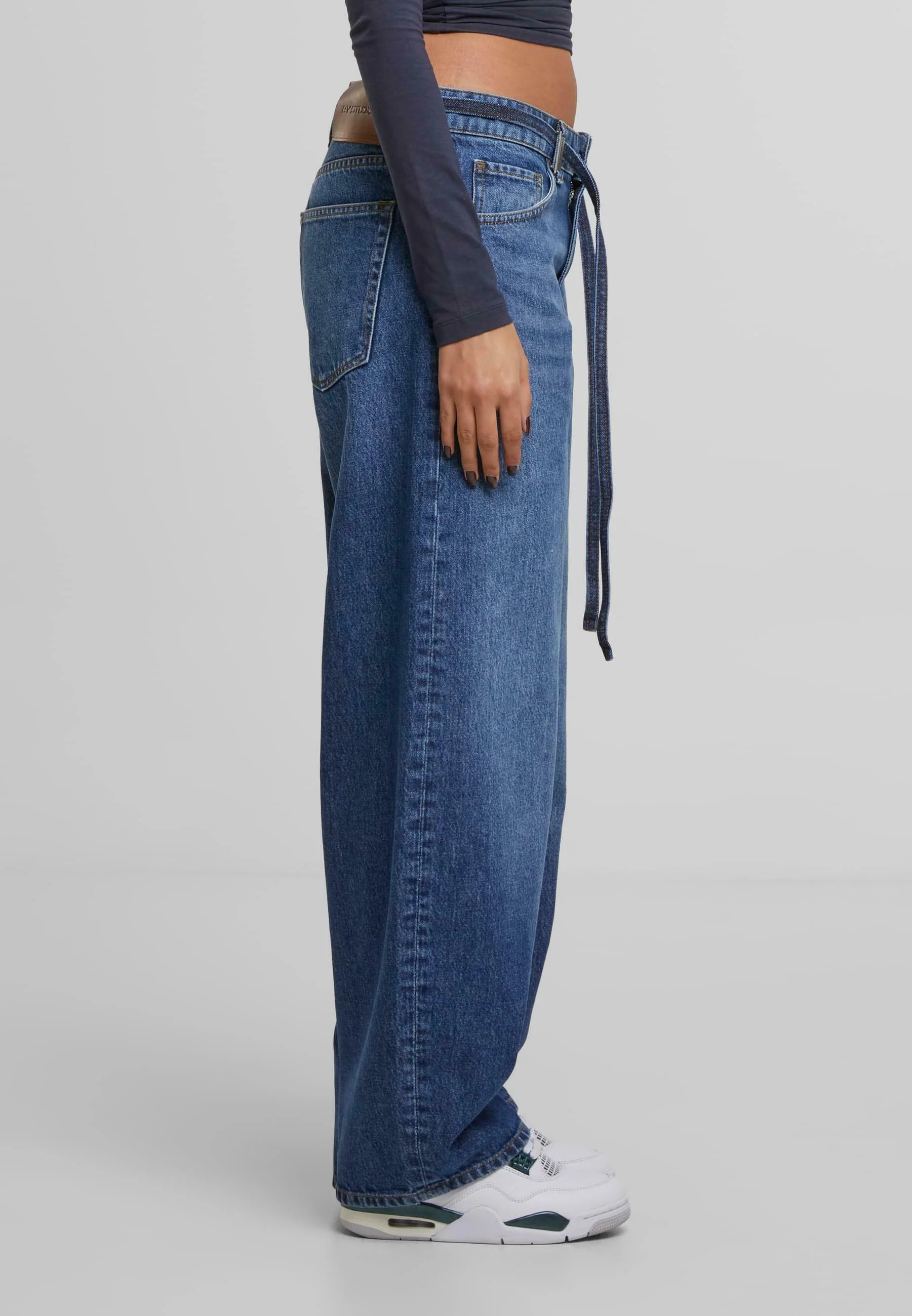 Women's Baggy Jeans