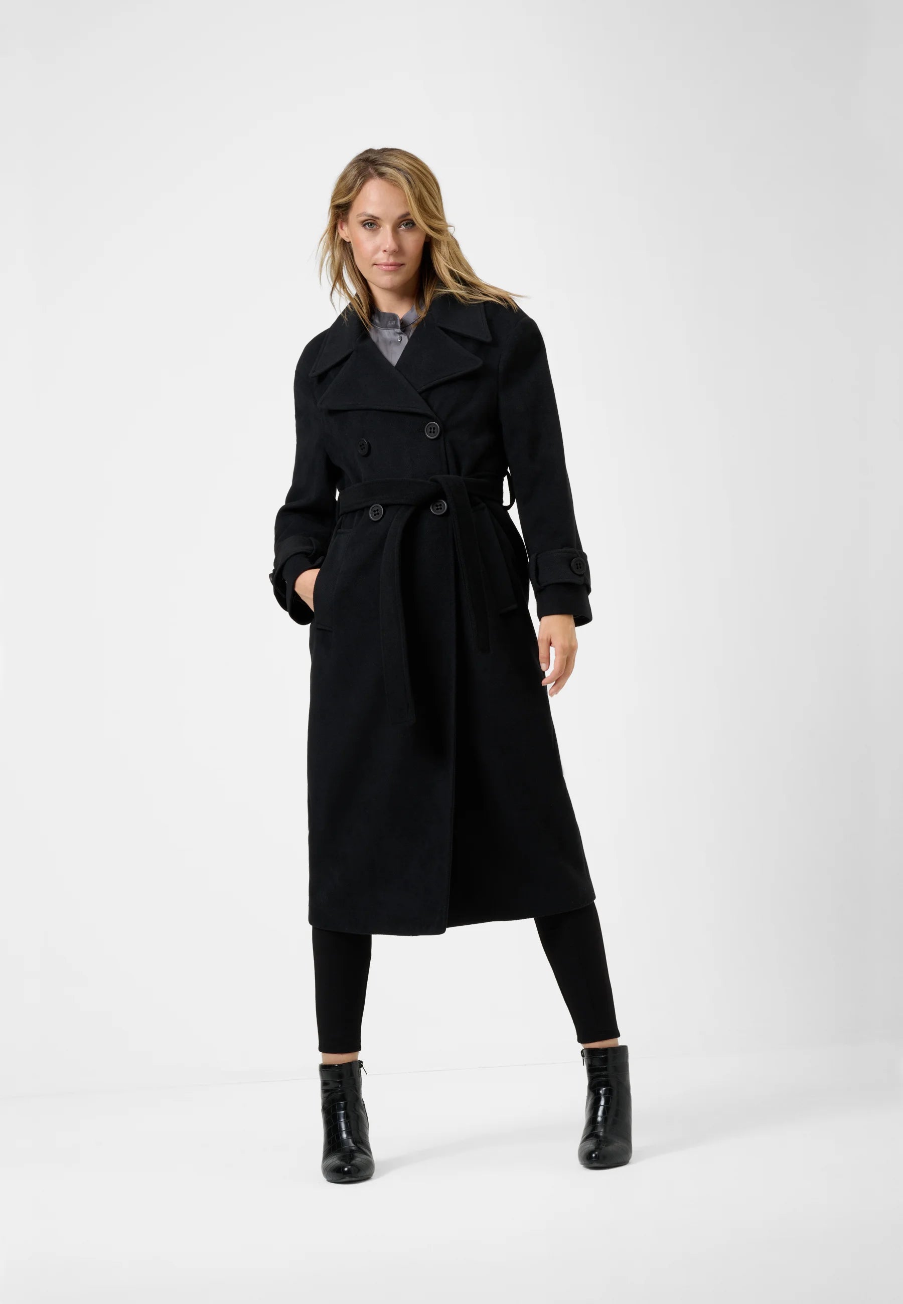 Women's Black Trenchcoat